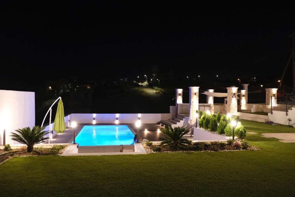The White House Beach Villa ราฟีนา ภายนอก รูปภาพ